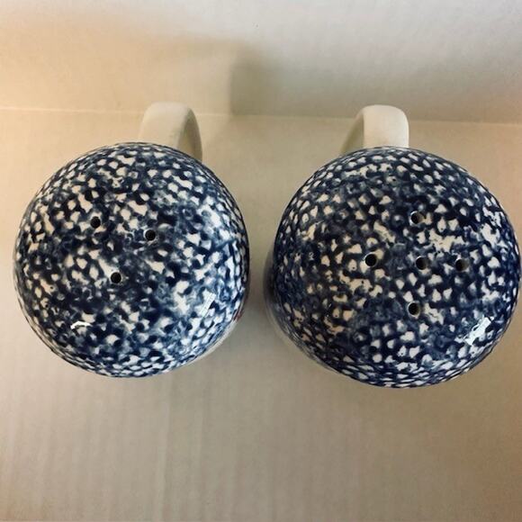 Thomson Snowman, Handled Salt & Pepper Set , Blue Speckles, Snowman/Center - Picture 9 of 10